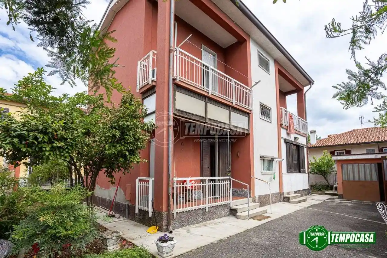 Villa in vendita a Inveruno