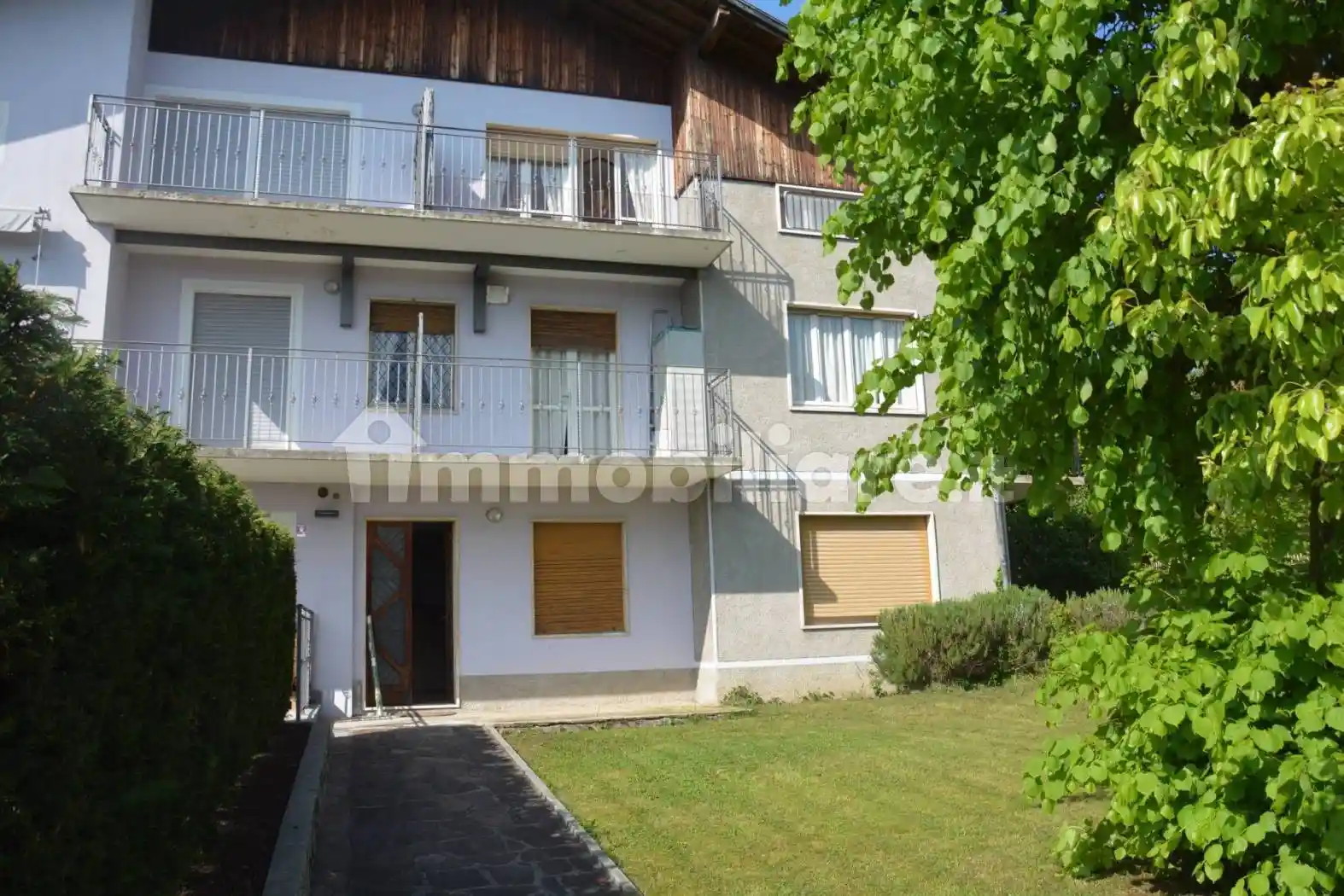 Casa indipendente in vendita a Selvino