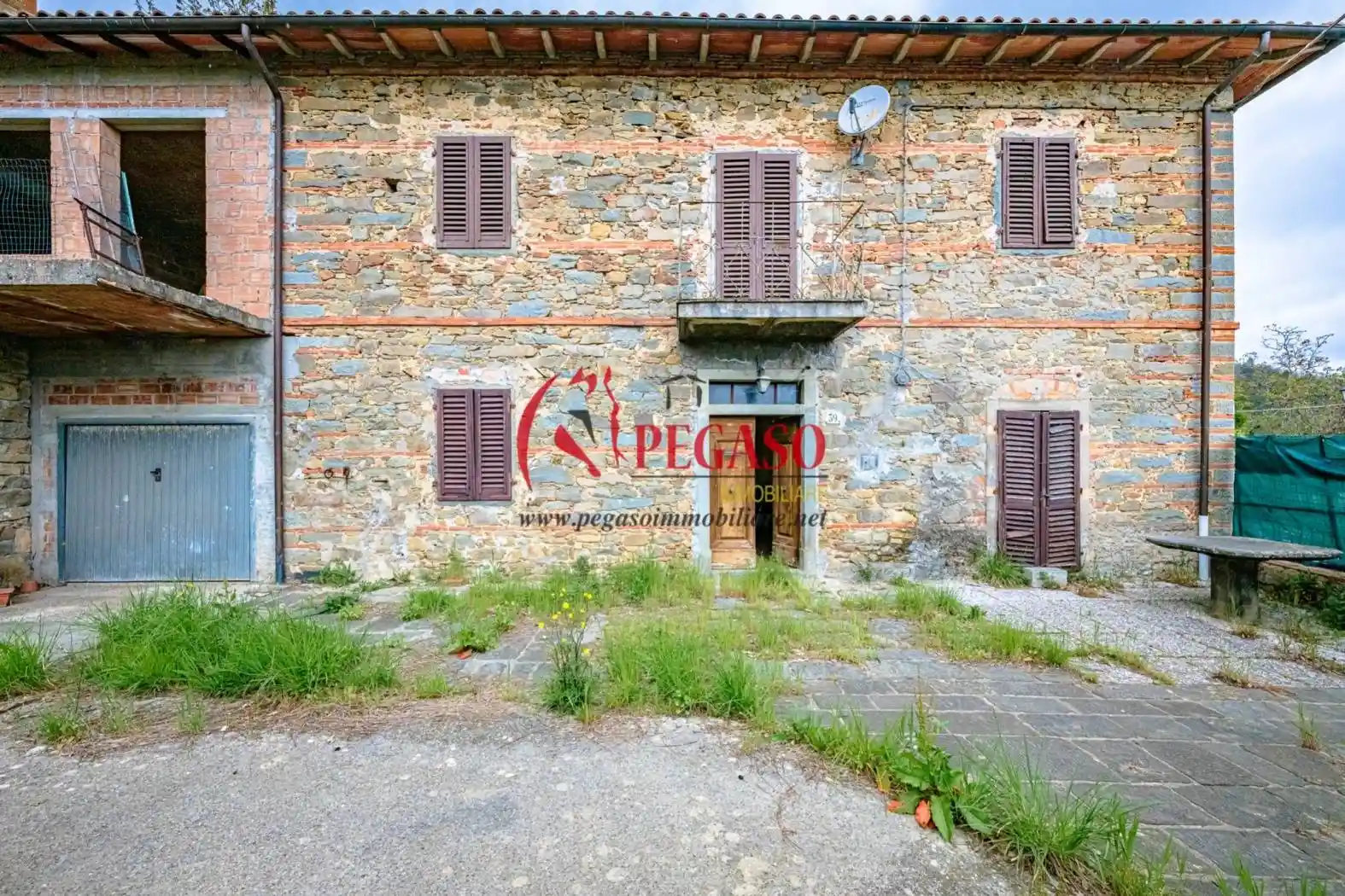 Rustico - Casale in vendita a Pescia