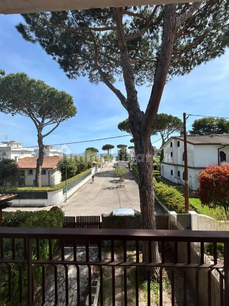 Villa in affitto a Latina