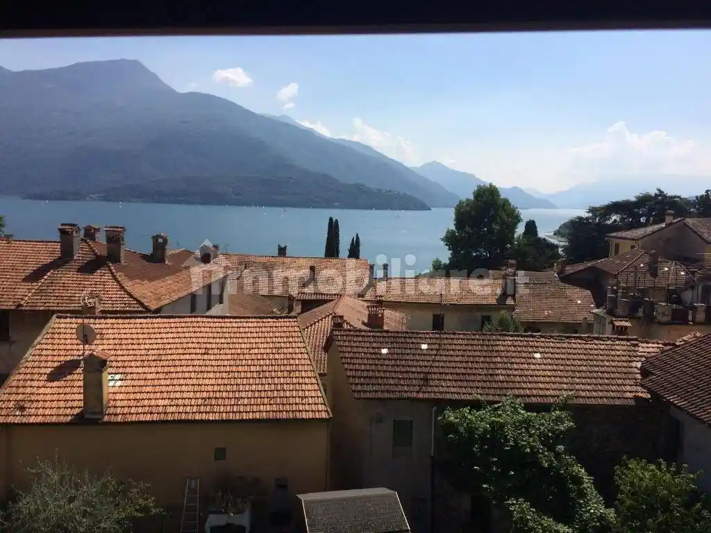 Appartamento in vendita a Gravedona ed Uniti