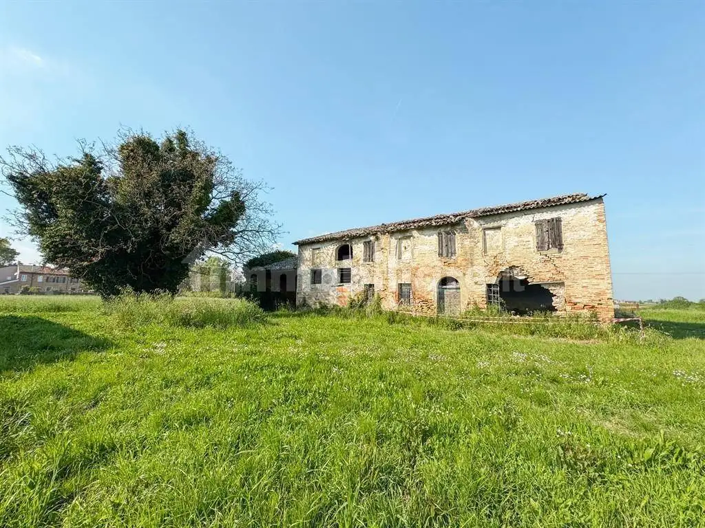 Rustico - Casale in vendita a Ravenna