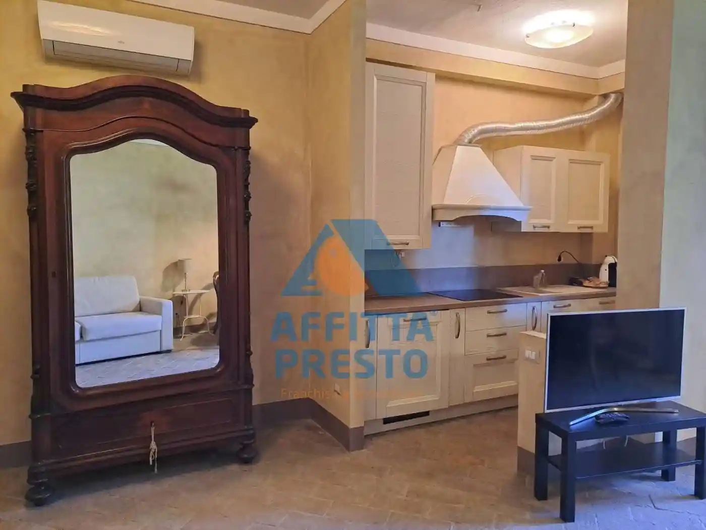 Palazzo - Edificio in Affitto - foto 2