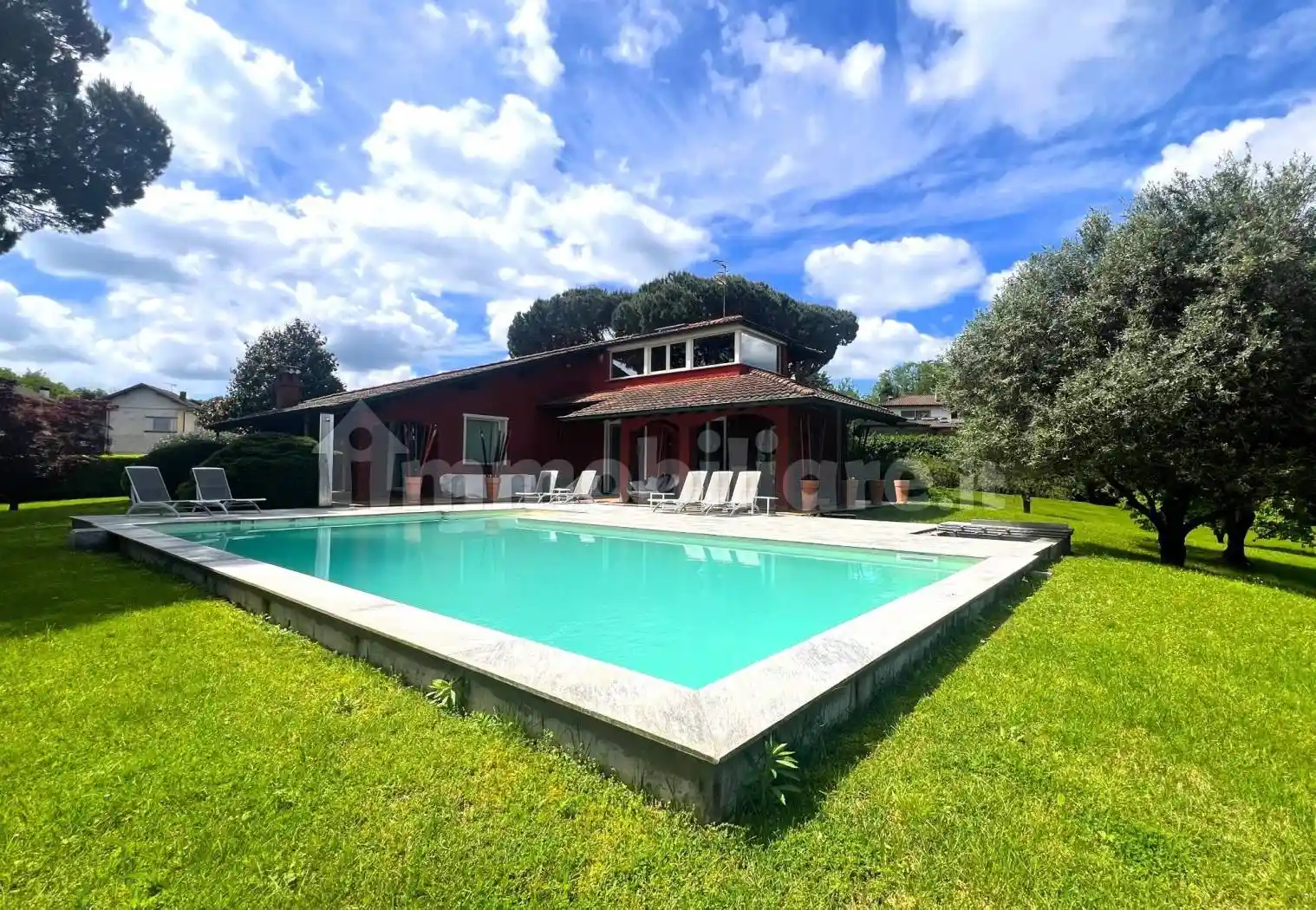 Villa in vendita a Dormelletto