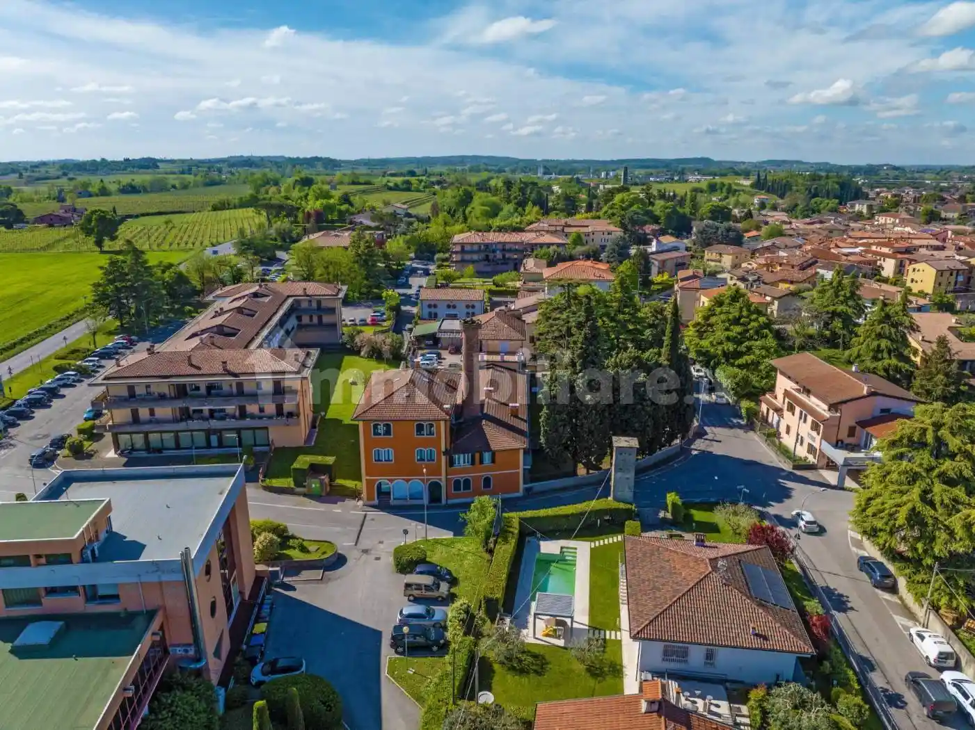 Palazzo - Edificio in vendita a Castelnuovo del Garda