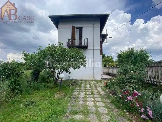 Villa in vendita a Gambolò