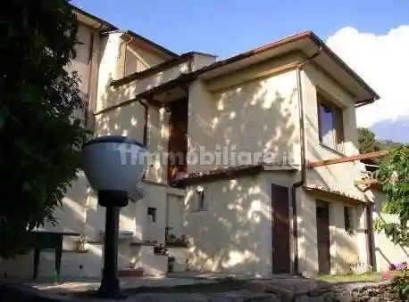 Casa indipendente in vendita a Pietrasanta
