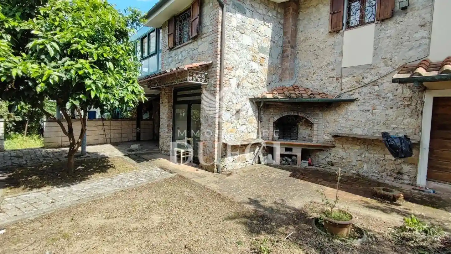 Villa in vendita a Viareggio