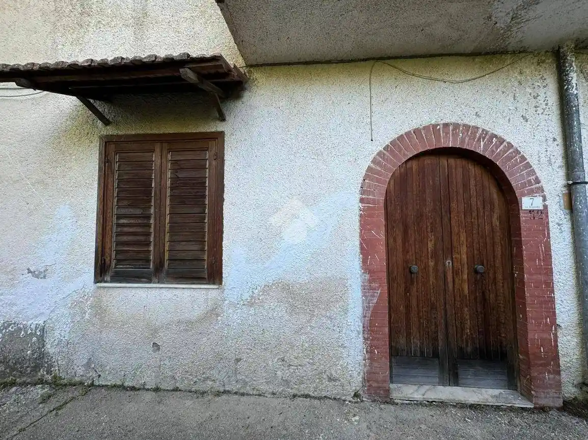 Casa indipendente in vendita a Pietrastornina