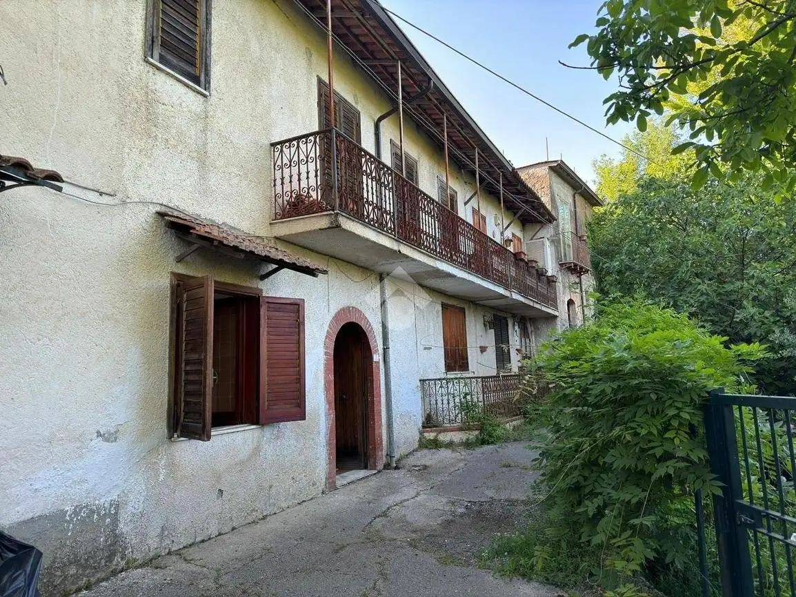 Casa indipendente in vendita a Pietrastornina