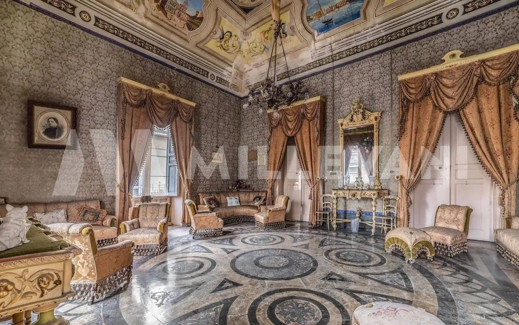 Palazzo - Edificio in vendita a Vittoria