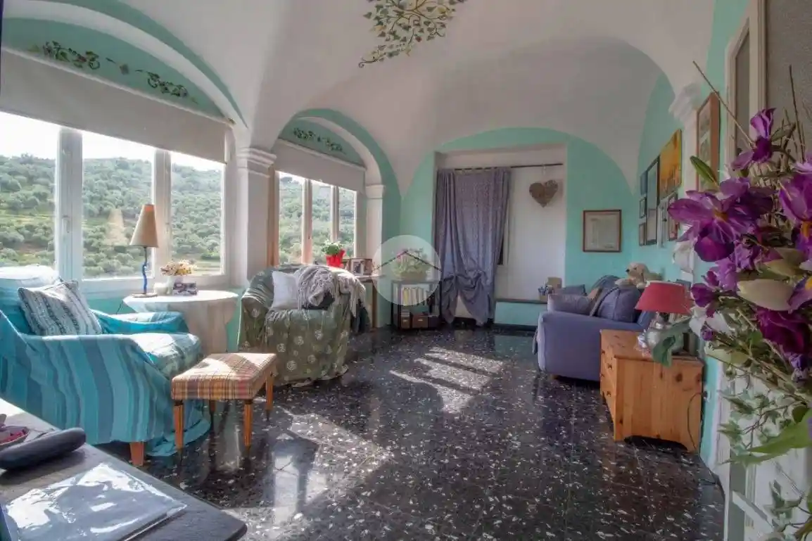 Appartamento in vendita a Imperia