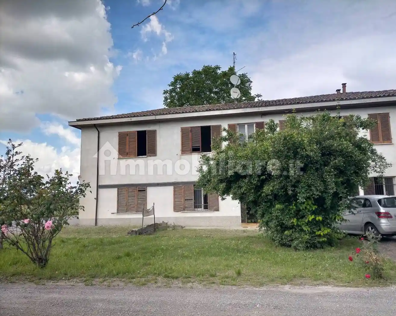 Palazzo - Edificio in vendita a Voghera