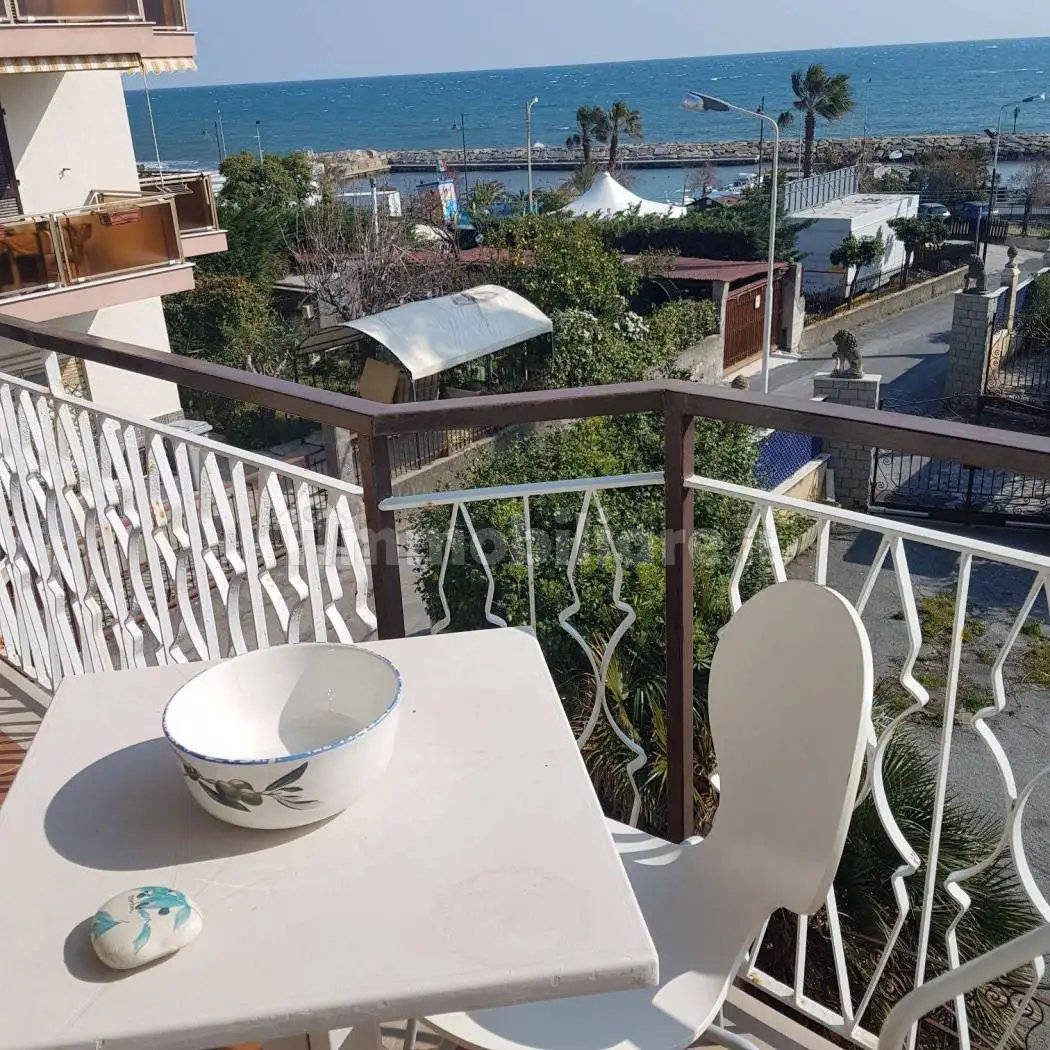Appartamento in affitto a Santo Stefano al Mare