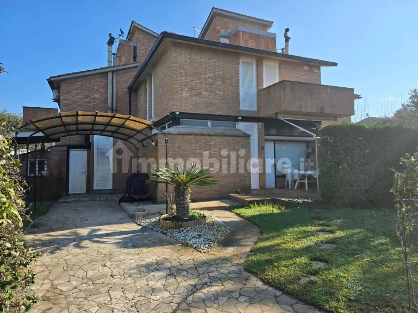 Villa in affitto a Fiumicino