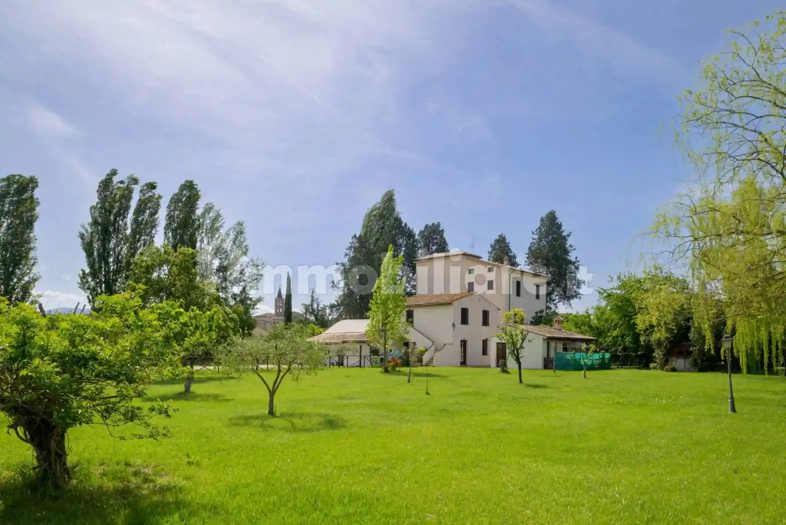Villa in vendita a Bevagna