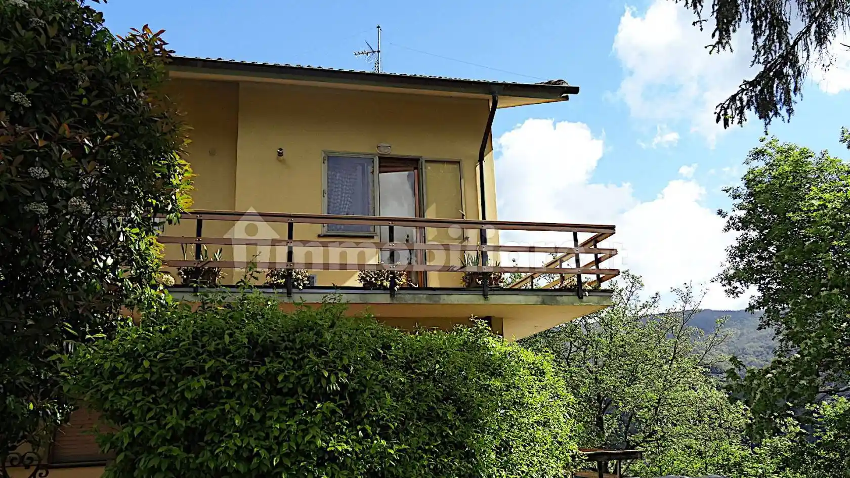 Appartamento in vendita a San Colombano Certenoli