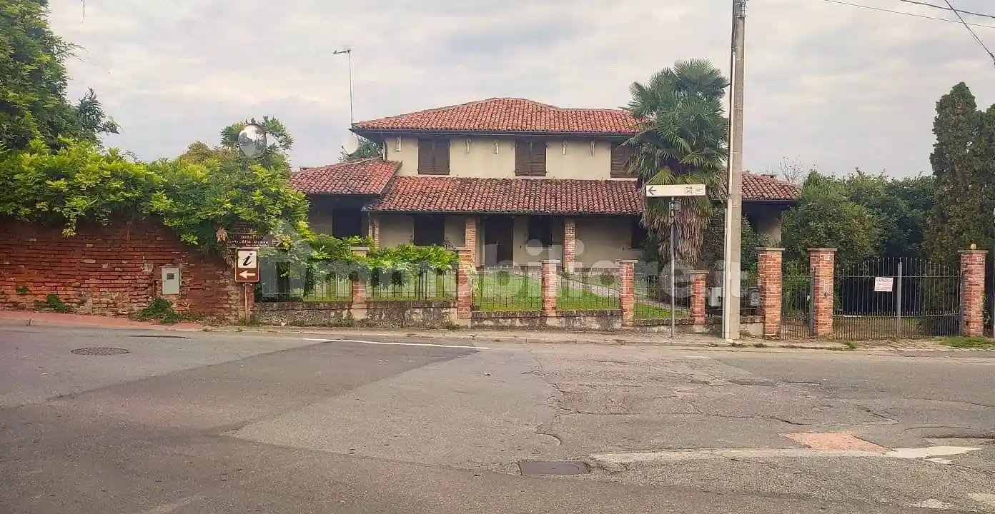 Villa in vendita a Montechiaro d'Asti