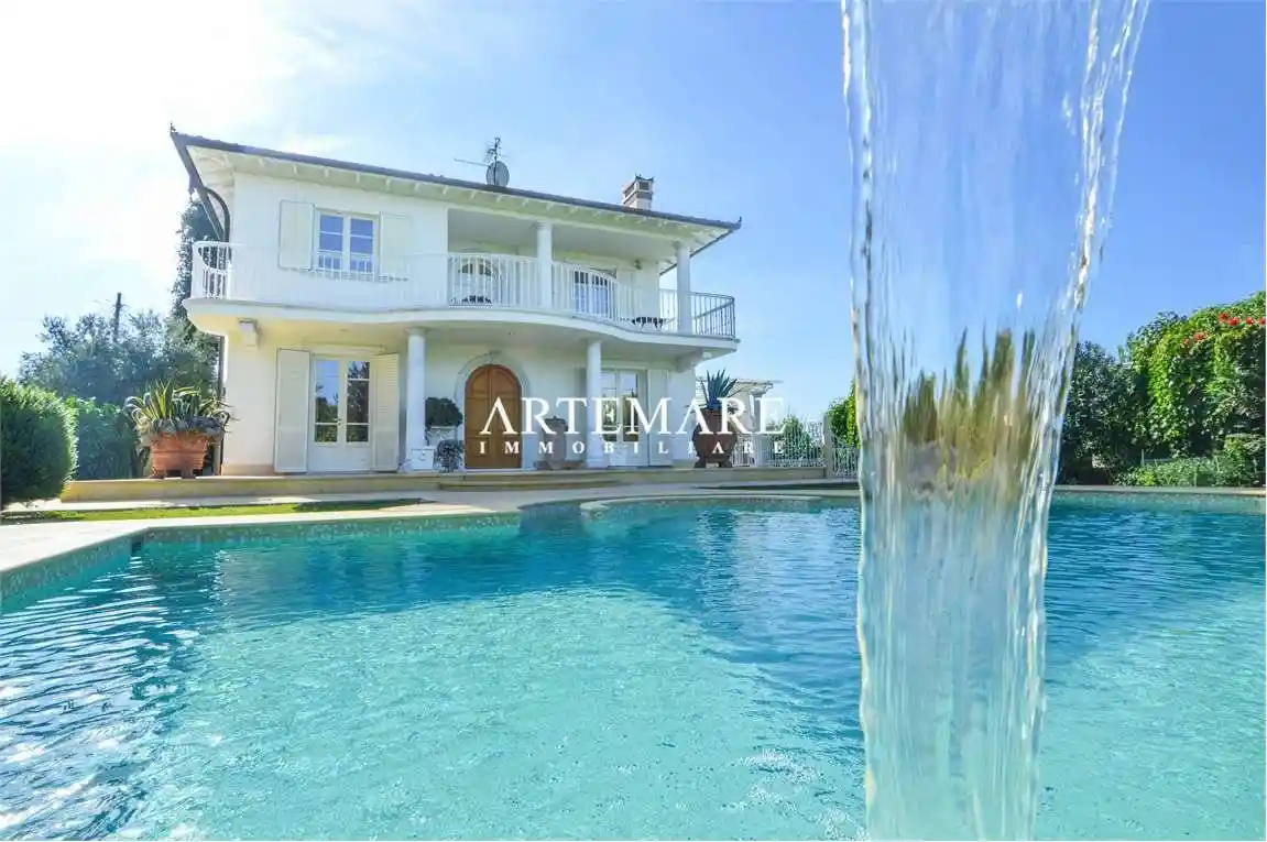 Villa in affitto a Pietrasanta