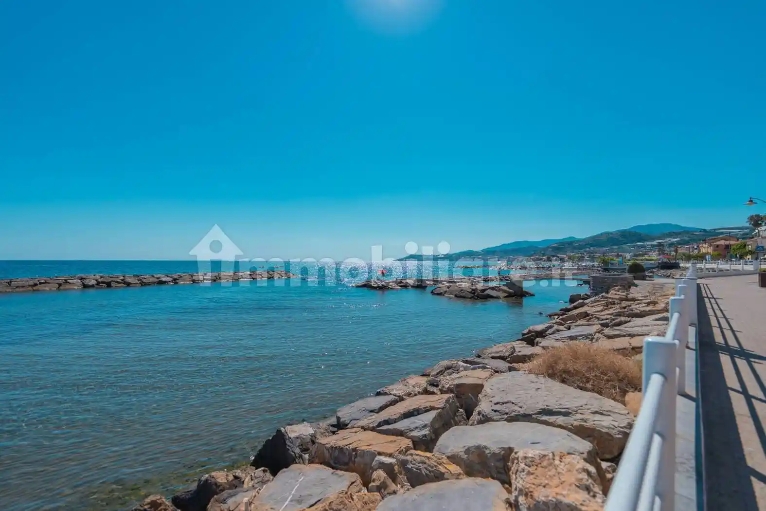 Appartamento in vendita a Santo Stefano al Mare