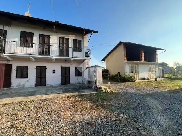 Casa indipendente in vendita a San Francesco al Campo