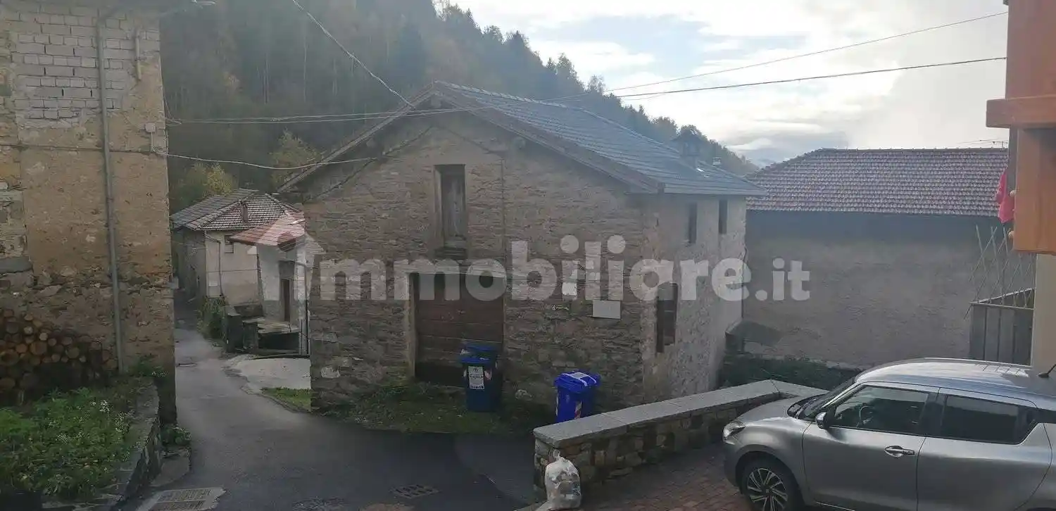 Casa indipendente in vendita a Lozio