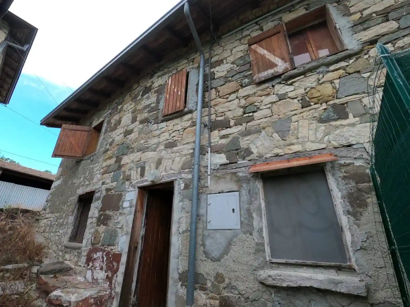 Casa indipendente in vendita a Corte Brugnatella