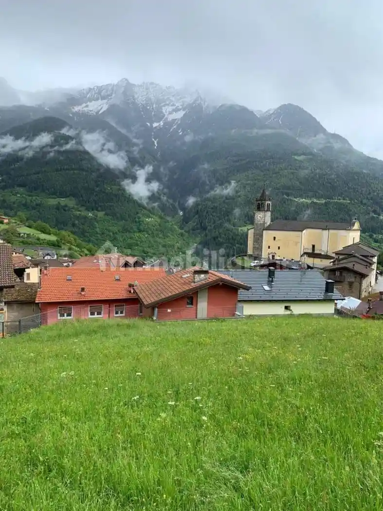 Casa indipendente in vendita a Monno