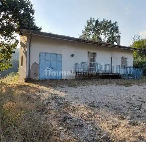 Villa in vendita a Montefusco