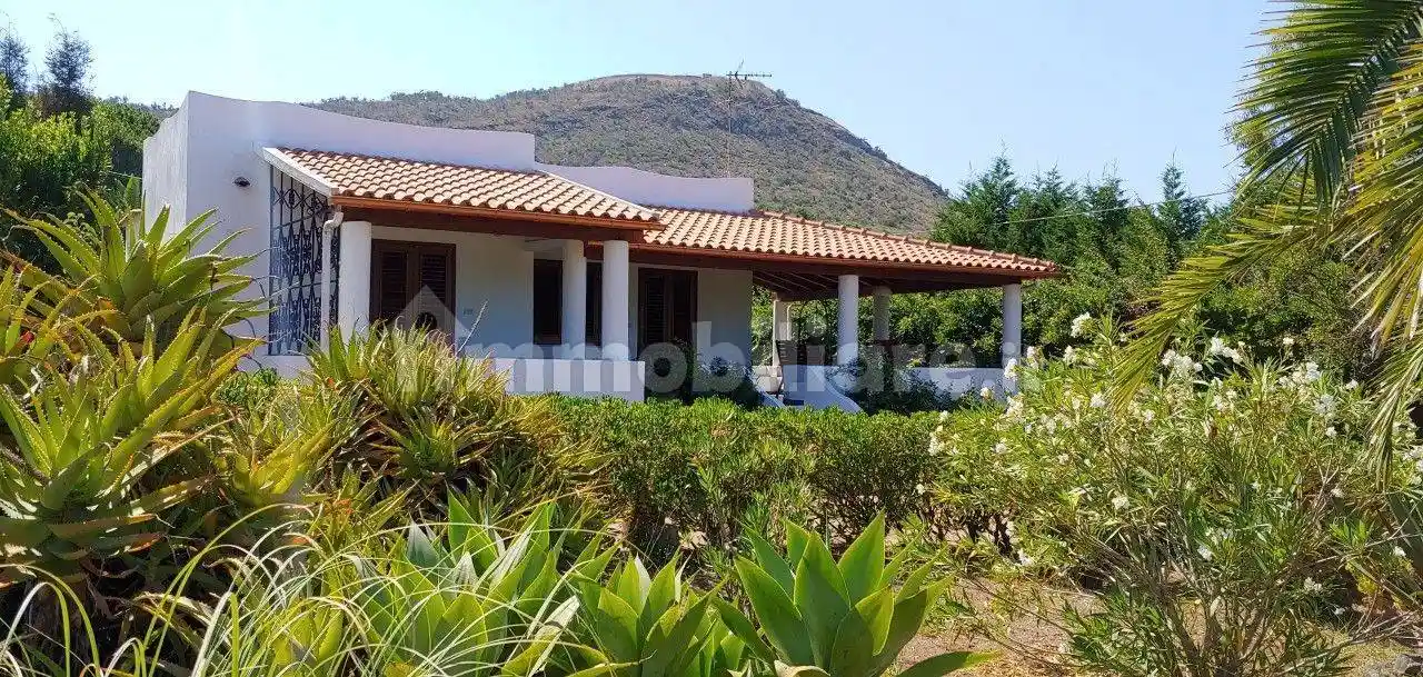 Villa in vendita a Lipari