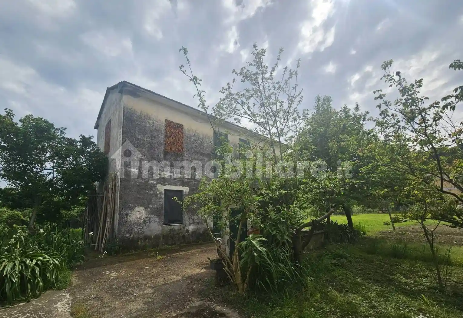 Casa indipendente in vendita a Ameglia