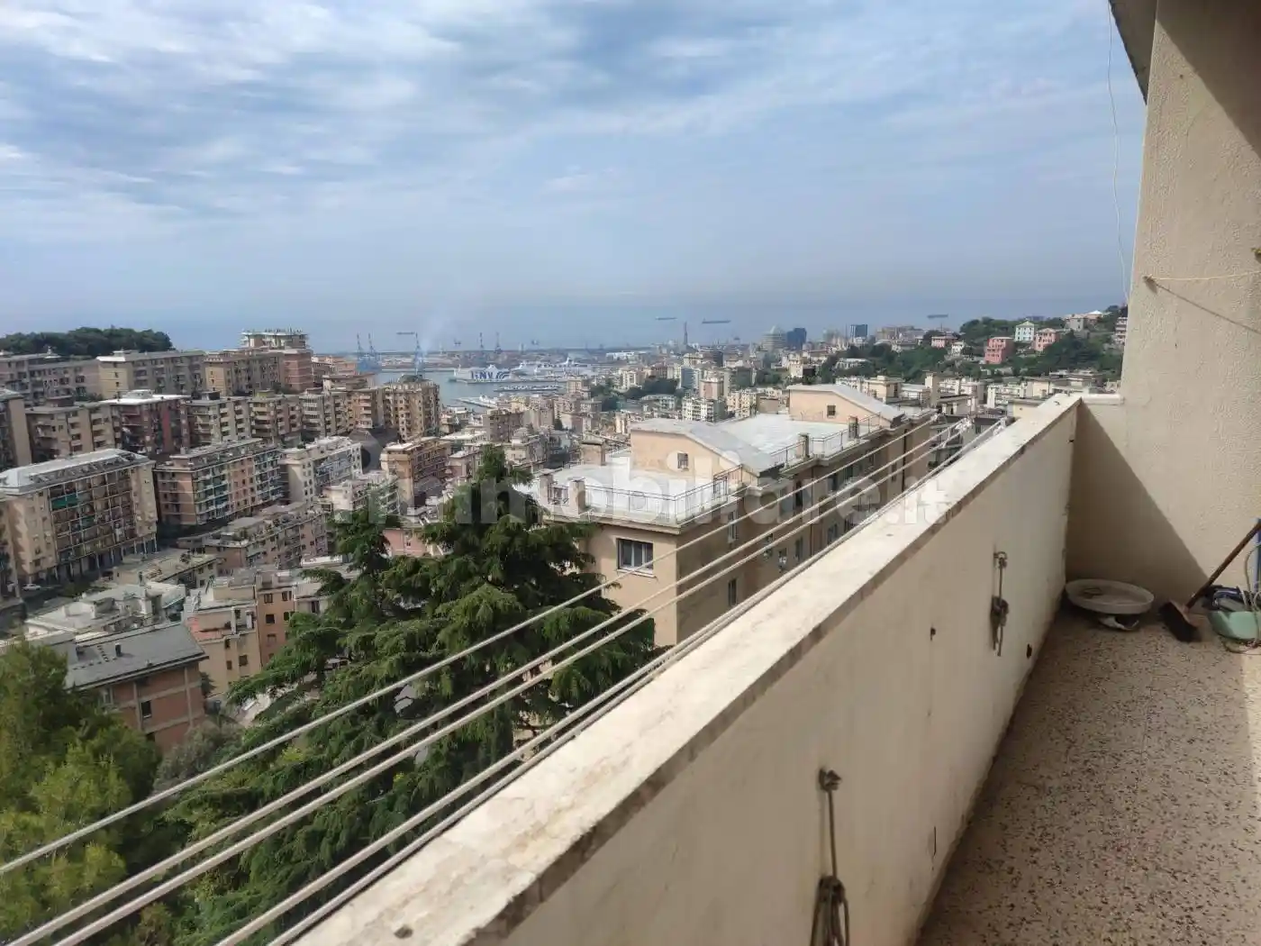 Appartamento in vendita a Genova