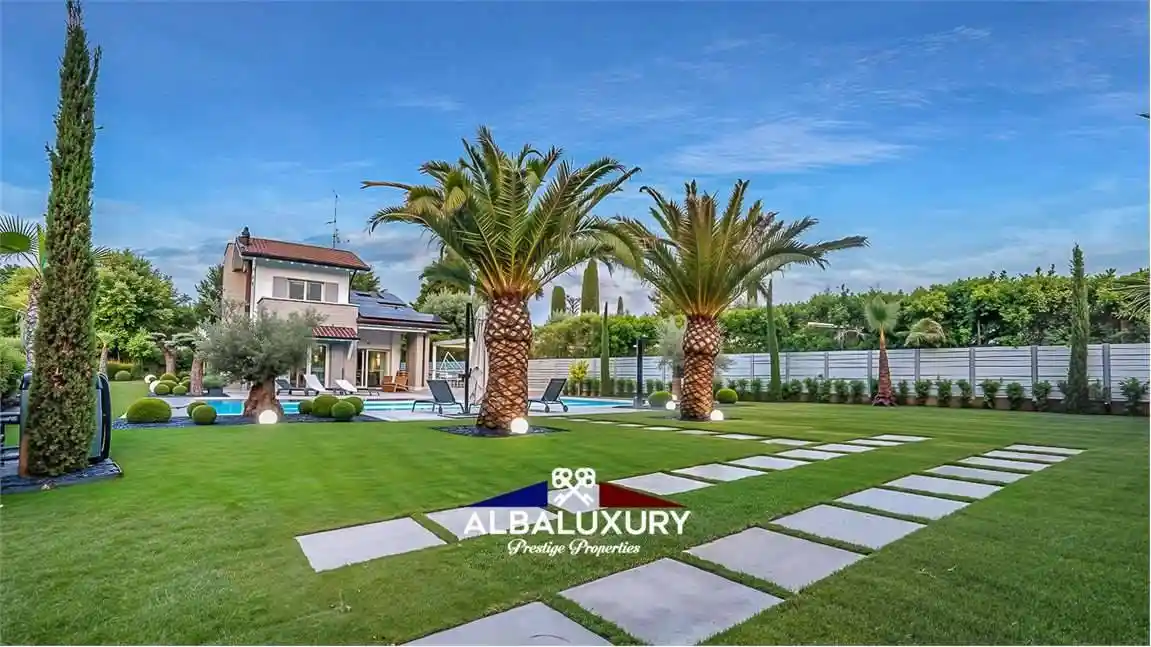 Villa in vendita a Sirmione