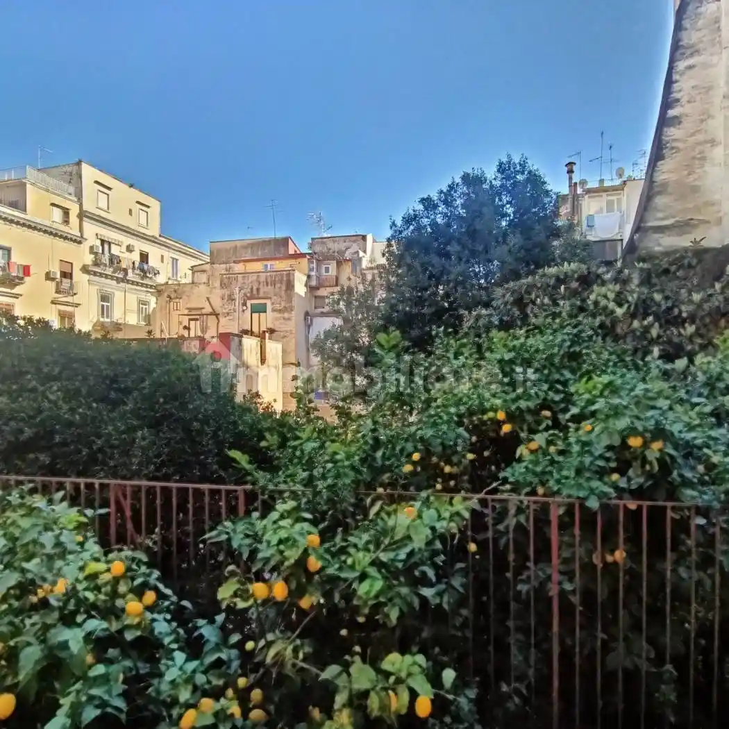 Appartamento in vendita a Napoli