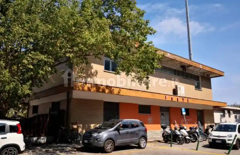 Palazzo - Edificio in vendita a Riccione