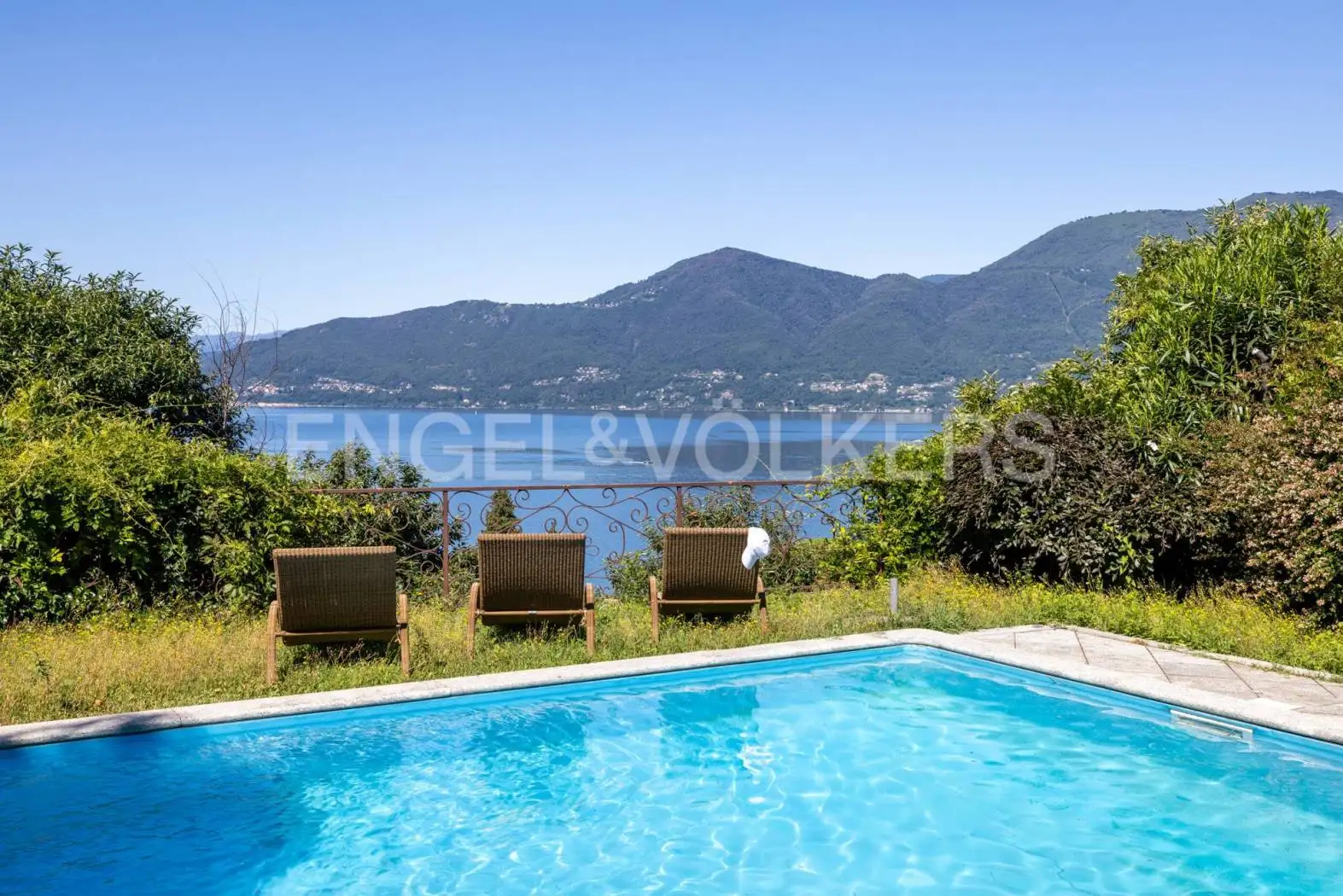 Villa unifamiliare via al Lago 50, Villaggio Belmonte, Brezzo di Bedero - foto 2