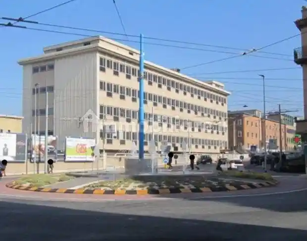 Palazzo - Edificio in Vendita - foto 2