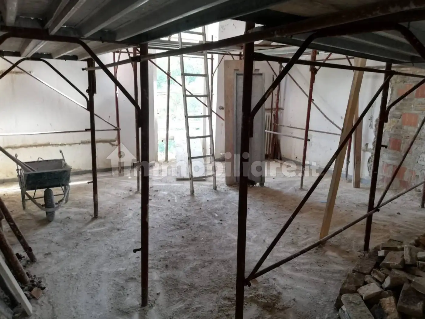 Appartamento in vendita a Castelli