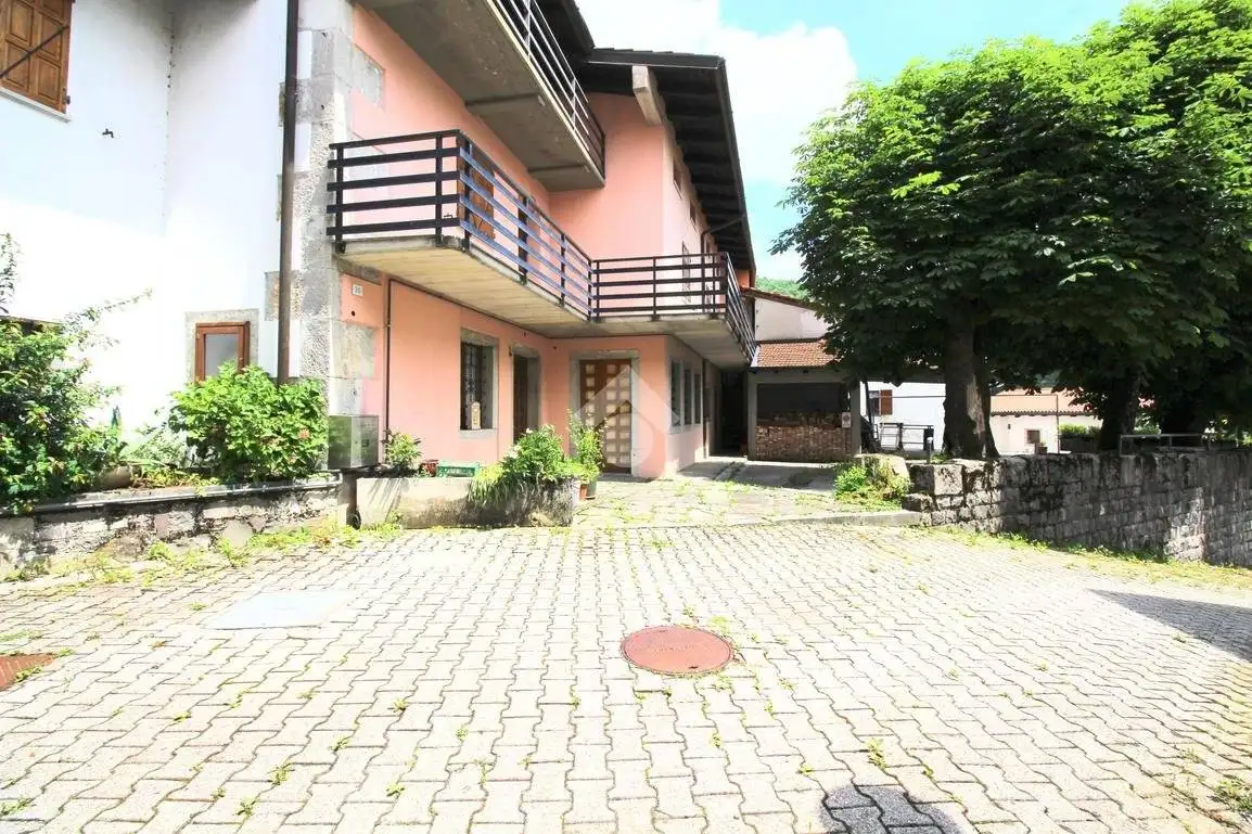 Casa indipendente in vendita a Torreano