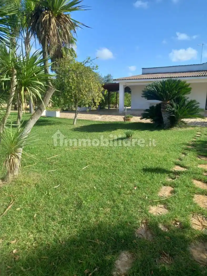 Villa in vendita a San Michele Salentino