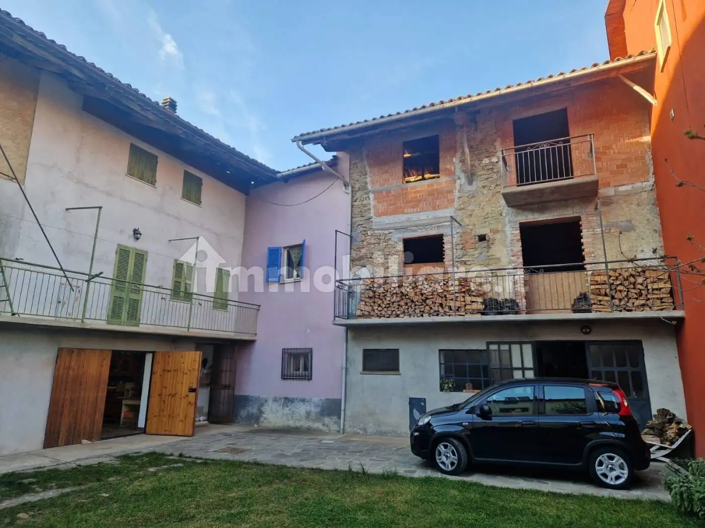 Casa indipendente in vendita a Lesegno