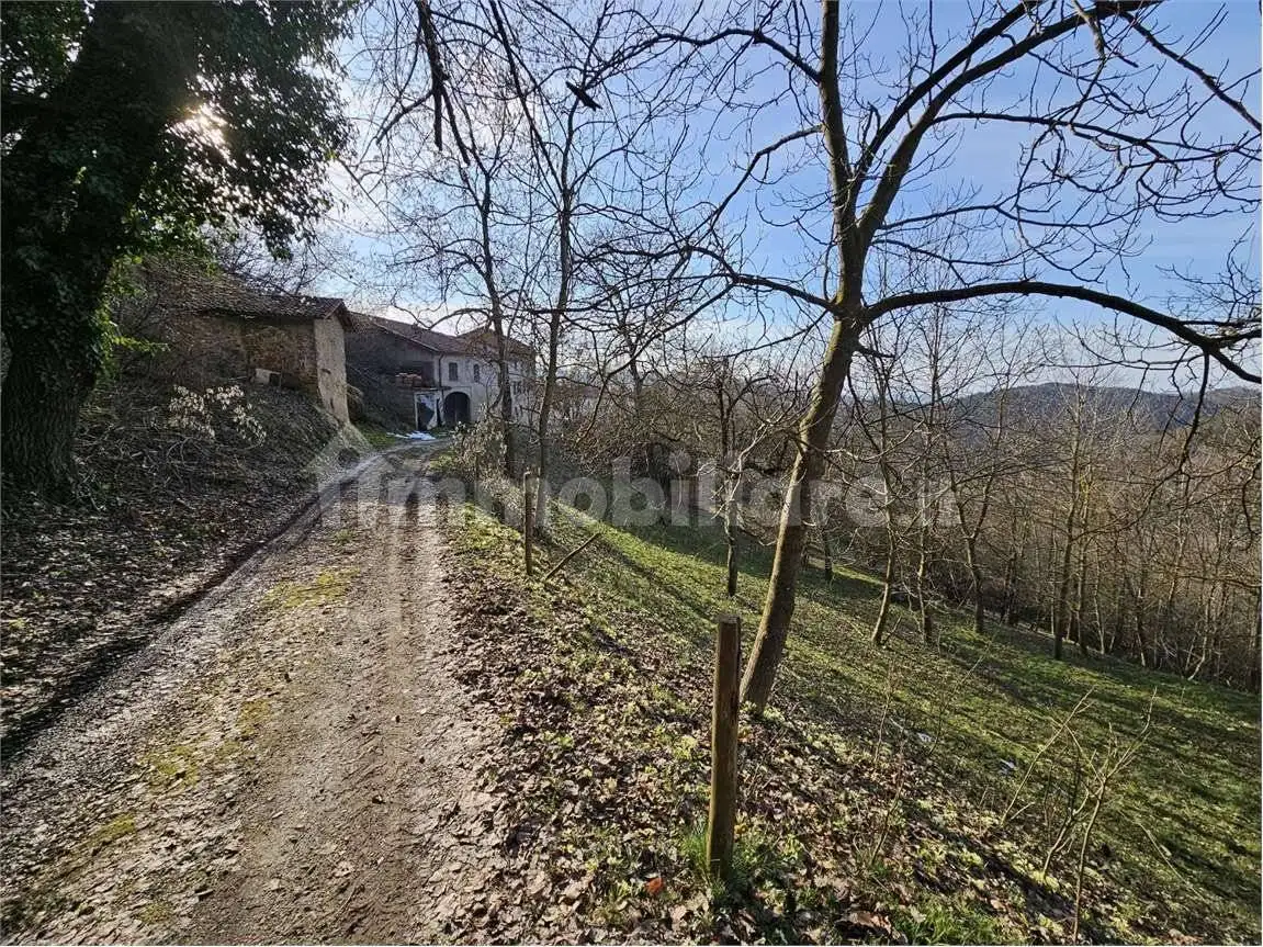 Rustico - Casale in vendita a Perlo