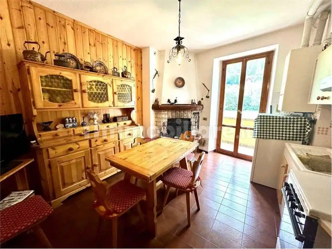 Appartamento in vendita a Cortenova