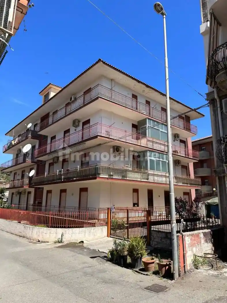 Appartamento in vendita a Calatabiano