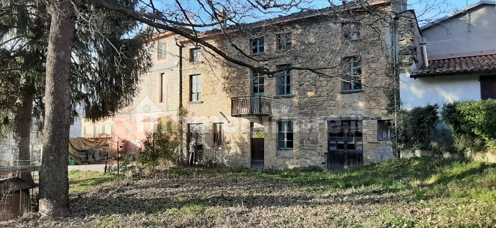 Rustico - Casale in vendita a Pellegrino Parmense