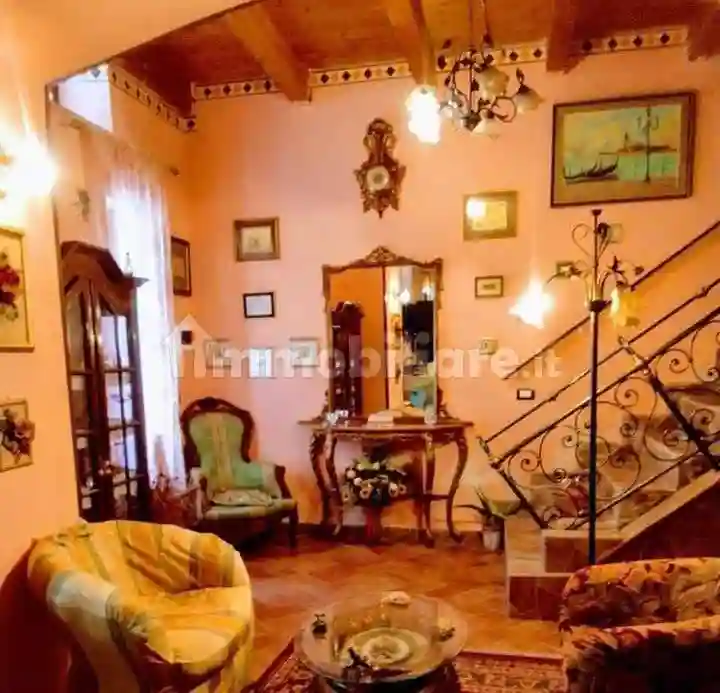 Trilocale via Alfredo Catalani 19, Beltiglio San Giovanni, Ceppaloni - foto 4