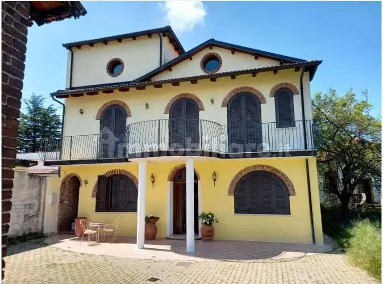 Villa in vendita a Vinzaglio