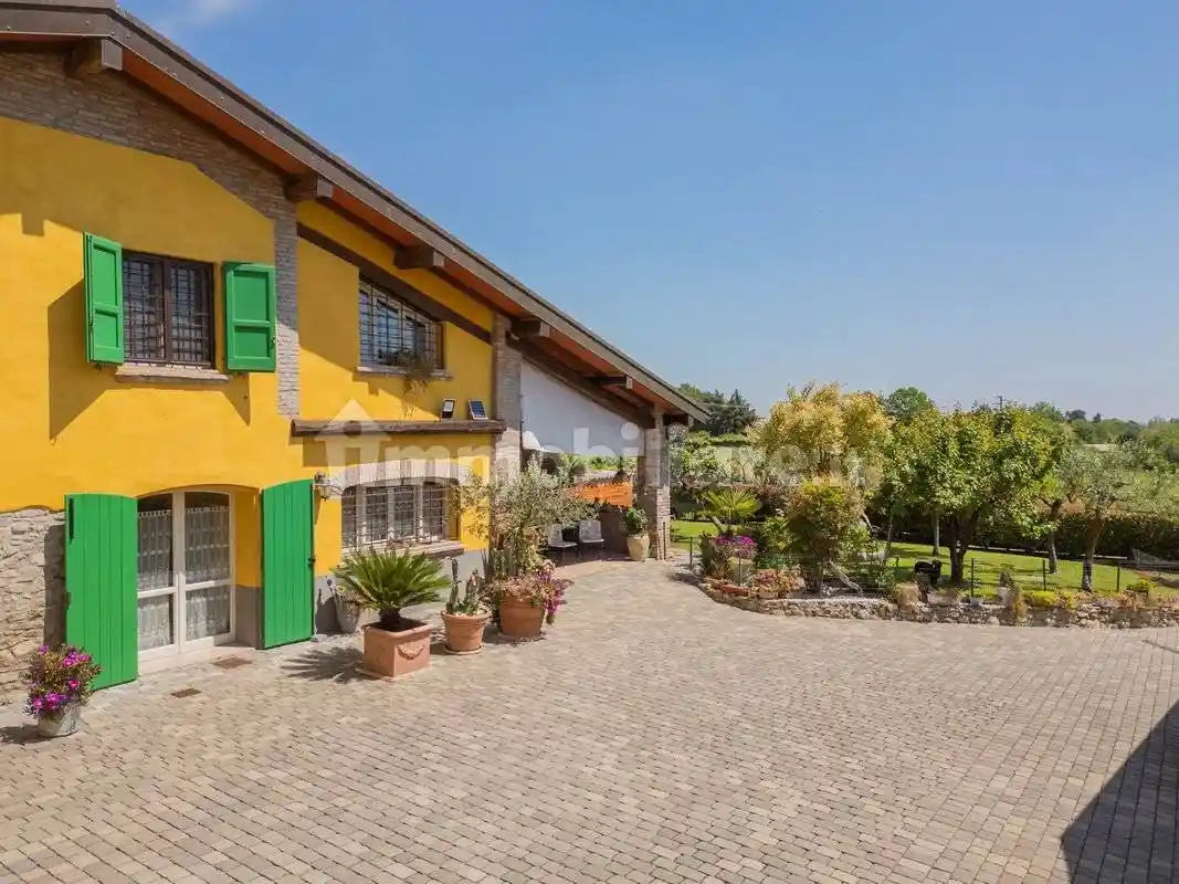 Rustico - Casale in vendita a Scandiano