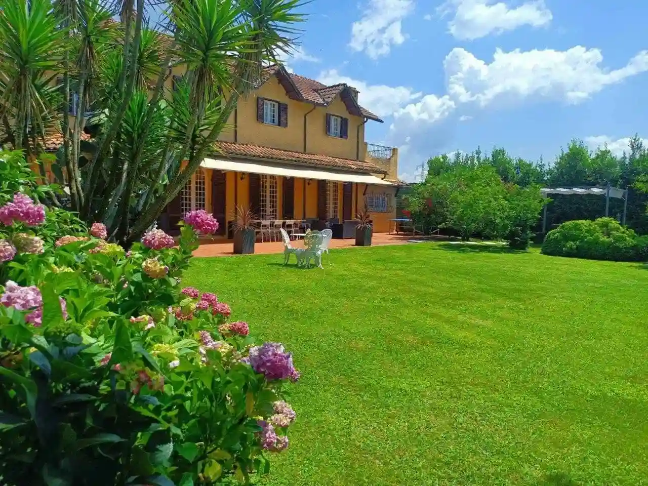 Villa - foto 2