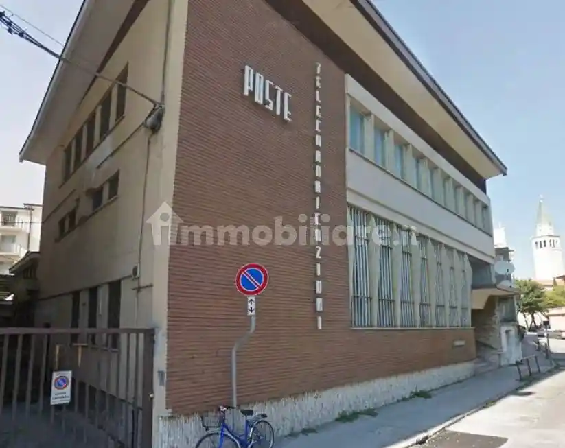 Palazzo - Edificio in vendita a Monfalcone